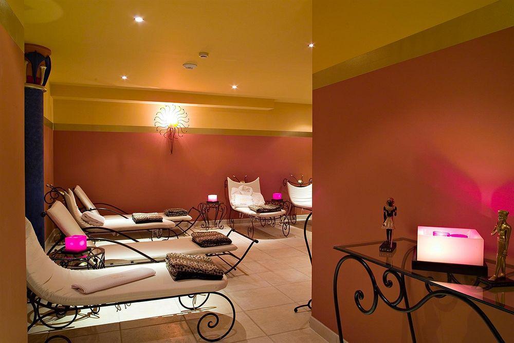 Hotel Beausejour Кан Екстериор снимка