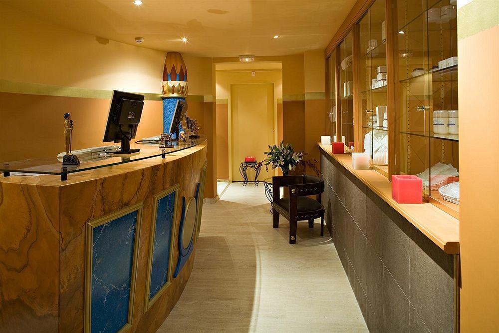 Hotel Beausejour Кан Екстериор снимка